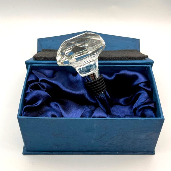 BNIB CRYSTAL GLASS WINE BOTTLE STOPPER - Picture 4 of 6